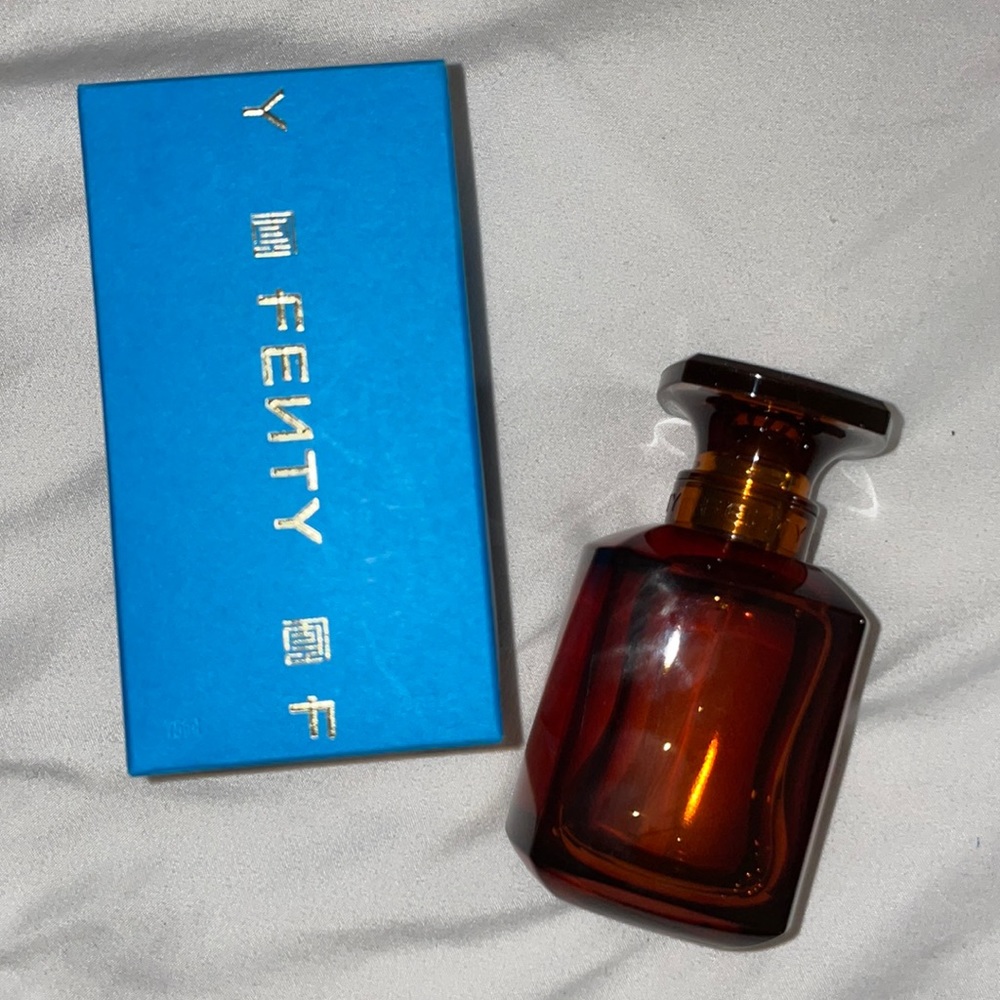 Fenty Eau de parfum by Rihanna - Perfume